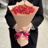 35 красных тюльпанов Ред Дресс в упаковке