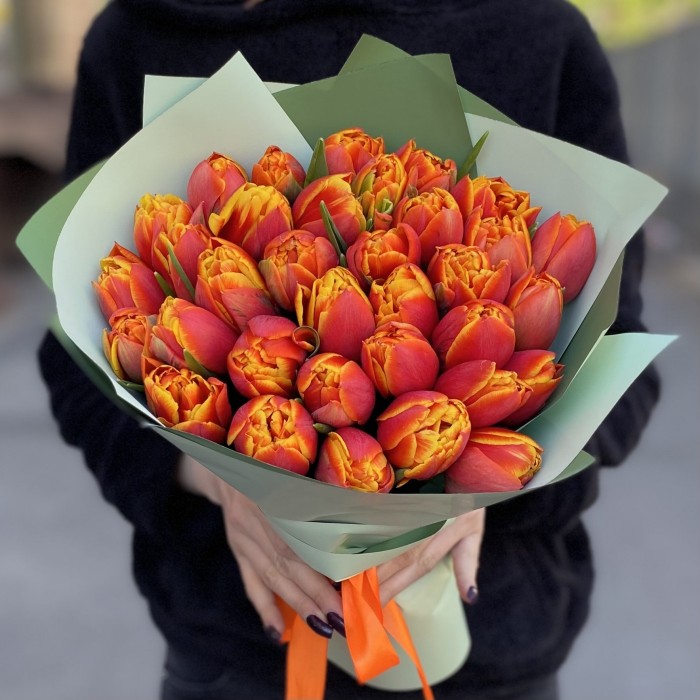 35 пионовидных тюльпанов Мира