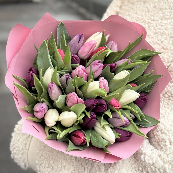 35 тюльпанов пастельный микс в упаковке