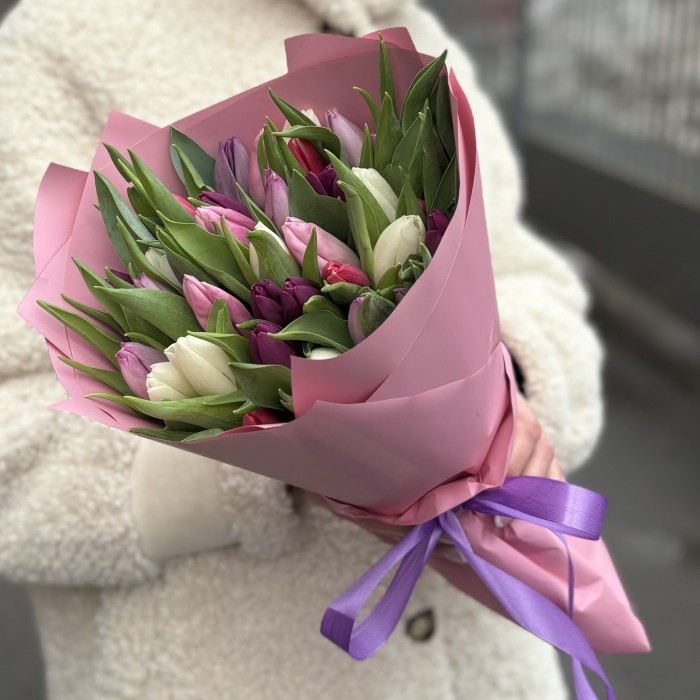 35 тюльпанов пастельный микс в упаковке
