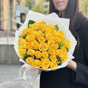 35 желтых роз 50 см