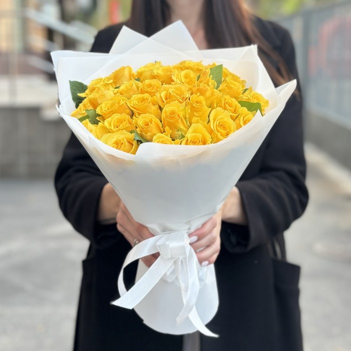 35 желтых роз 40 см