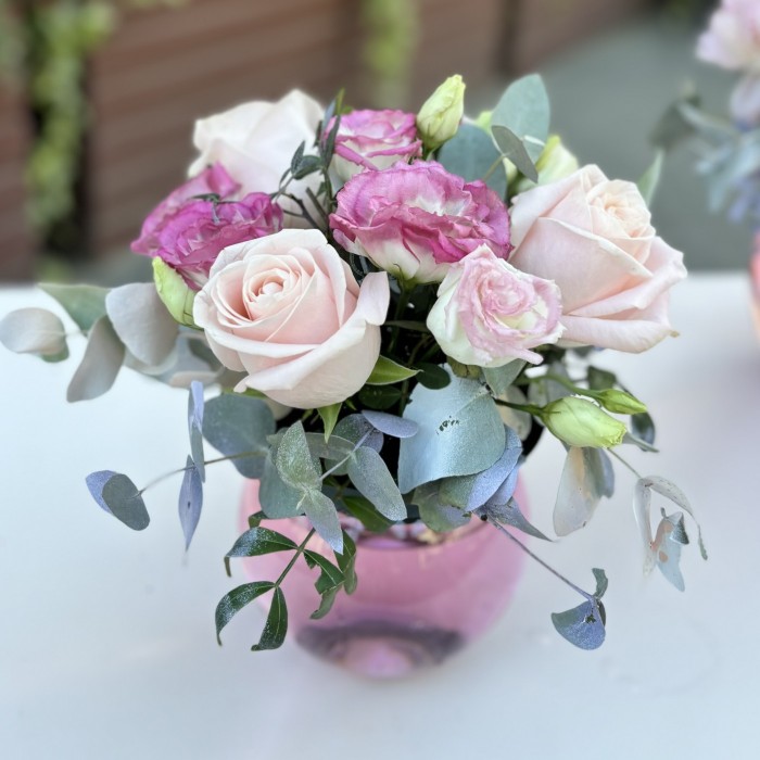 3 розовые композиции в стеклянном шаре