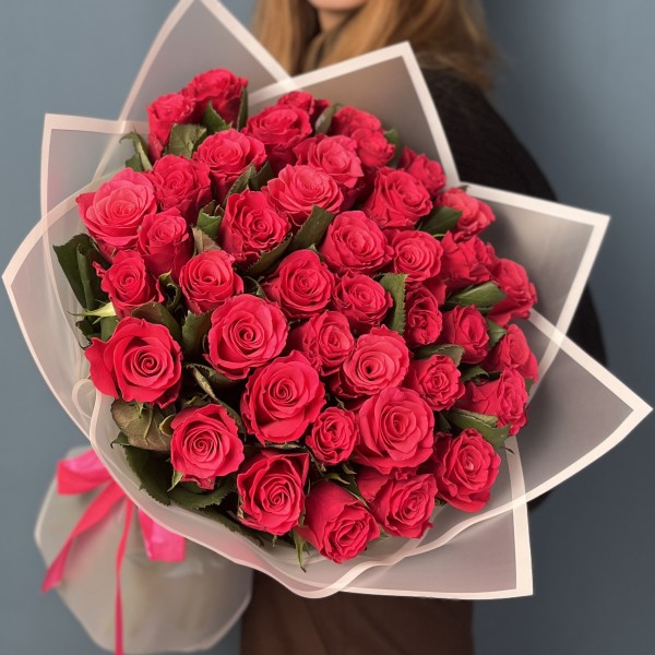 41 малиновая роза Такаци 50 см