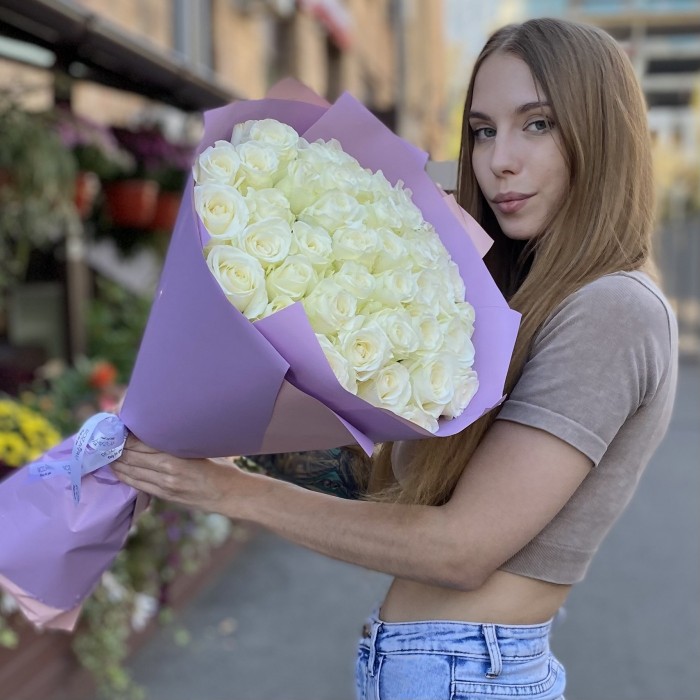 41 белая роза 60 см