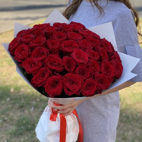 41 длинная красная роза 60 см