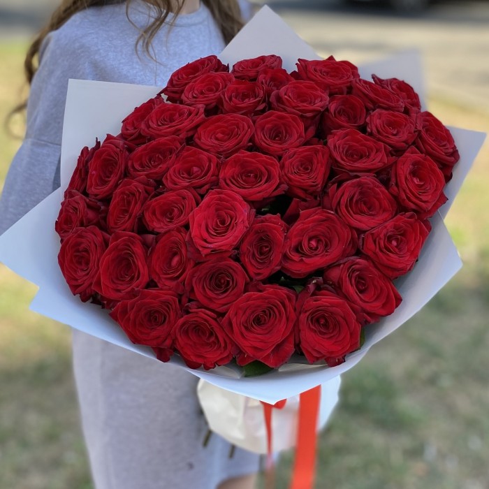 41 длинная красная роза 60 см