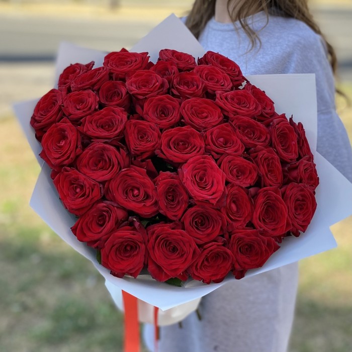 41 длинная красная роза 60 см