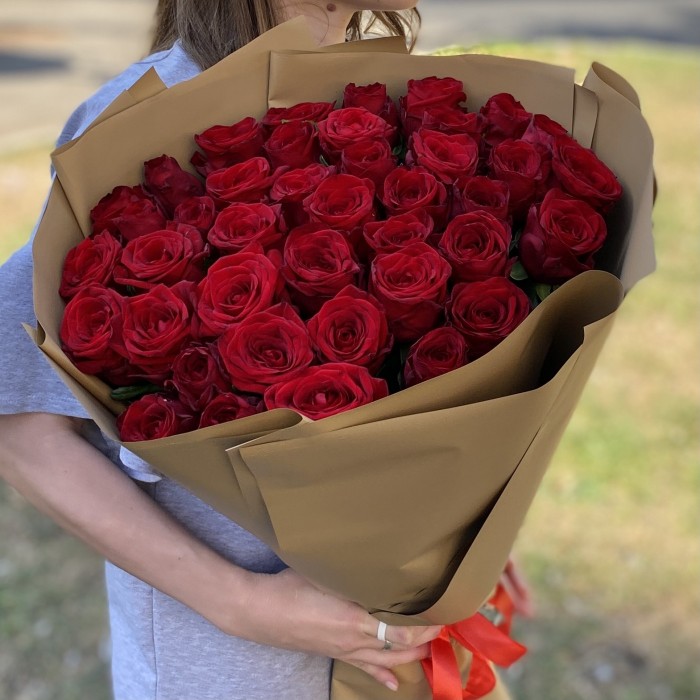 41 красная роза 70 см