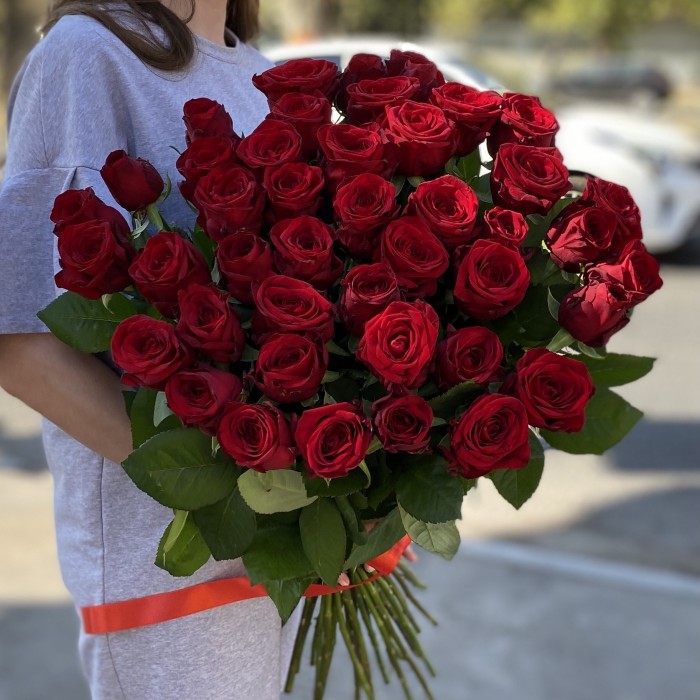 45 красных роз 70 см