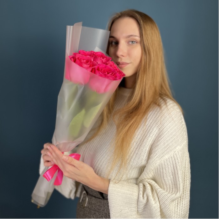 5 малиновых роз Пинк Флойд 60 см