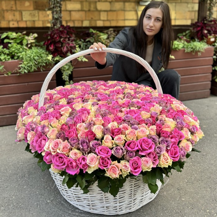 501 роза в корзине Нежный микс