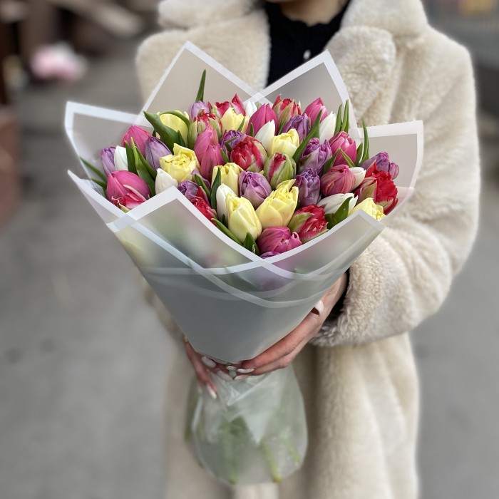 51 Яркий микс тюльпанов