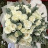 51 белая роза с нобилисом