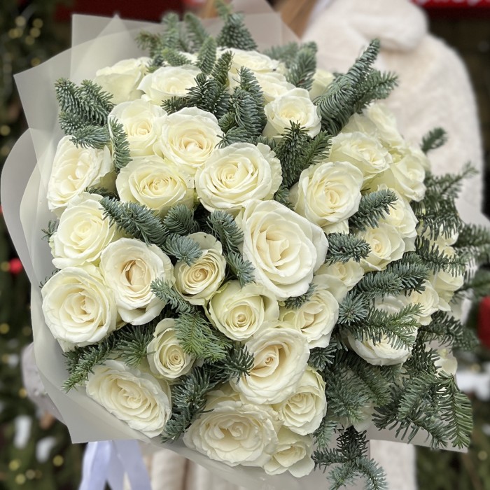 51 белая роза с нобилисом