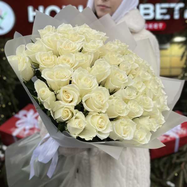 51 длинная белая роза 70 см