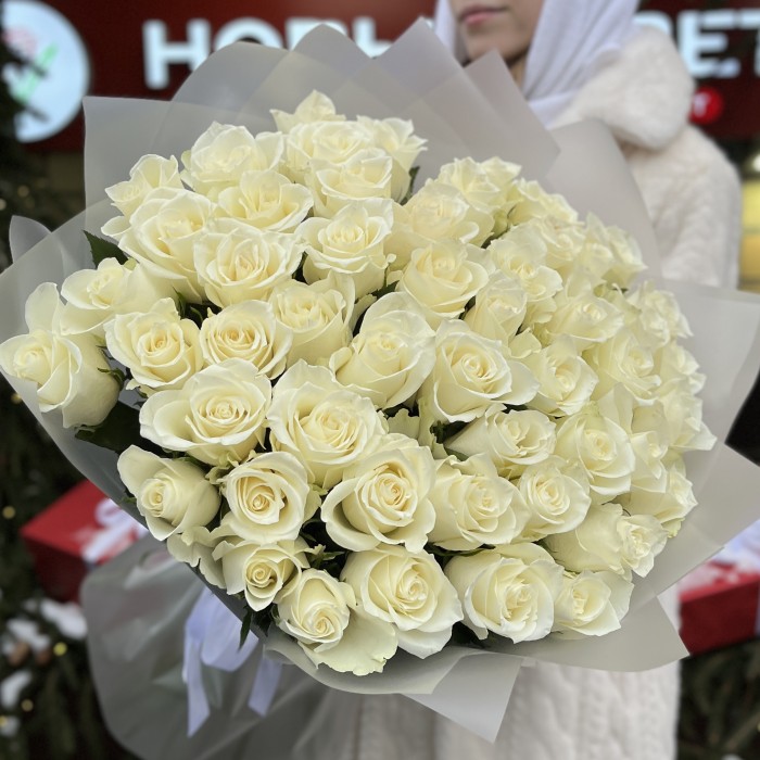 51 длинная белая роза 70 см