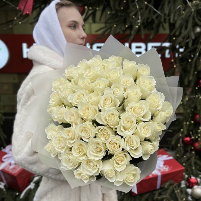 51 длинная белая роза 70 см