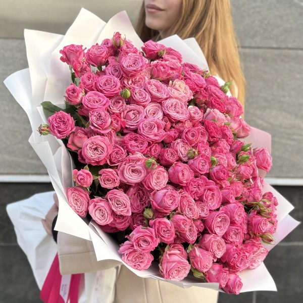 51 кустовая пионовидная роза Леди Бомбастик 50 см