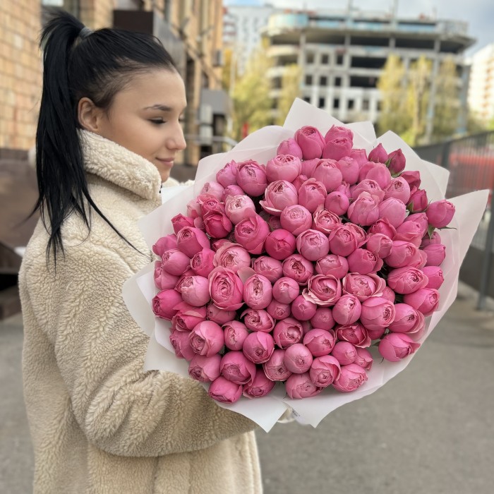 51 кустовая пионовидная роза Сильва Пинк