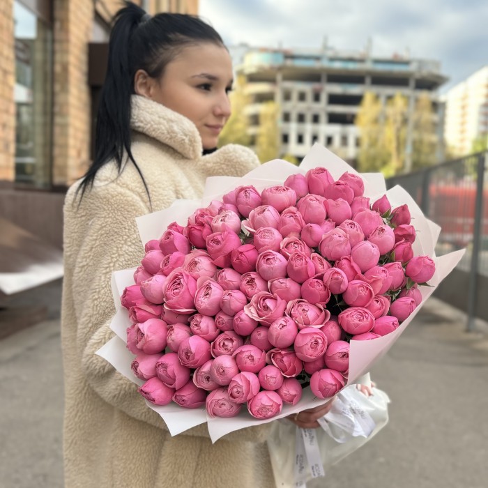 51 кустовая пионовидная роза Сильва Пинк