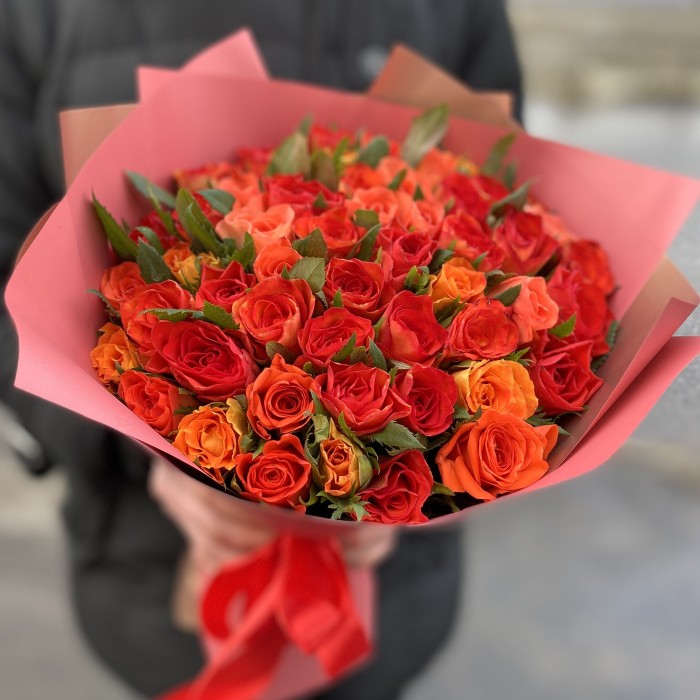 51 мини-роза ярко-оранжевая