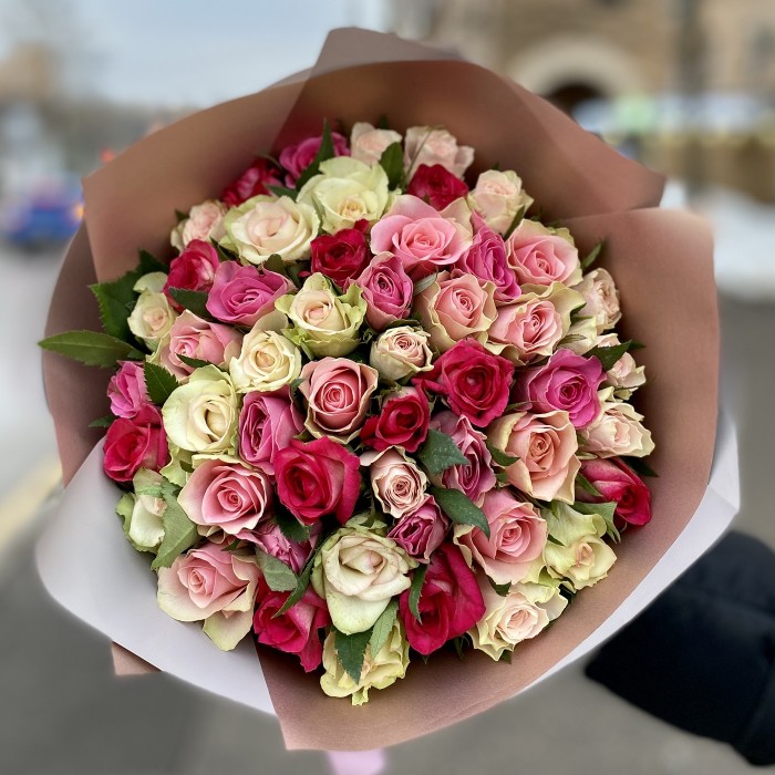 51 нежная мини-роза