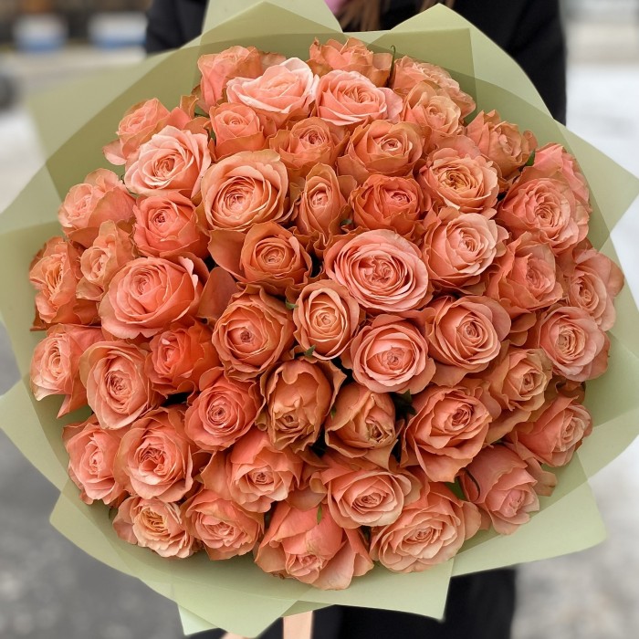 51 пионовидная роза Кахала 50 см