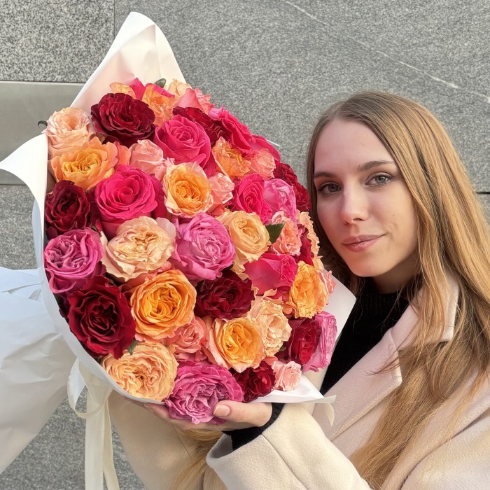 51 роза праздничный микс