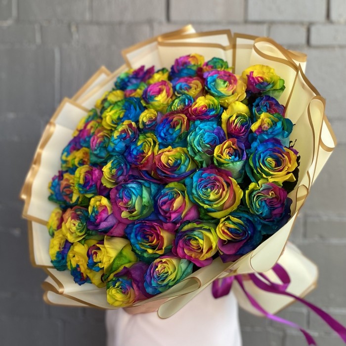 51 радужная роза