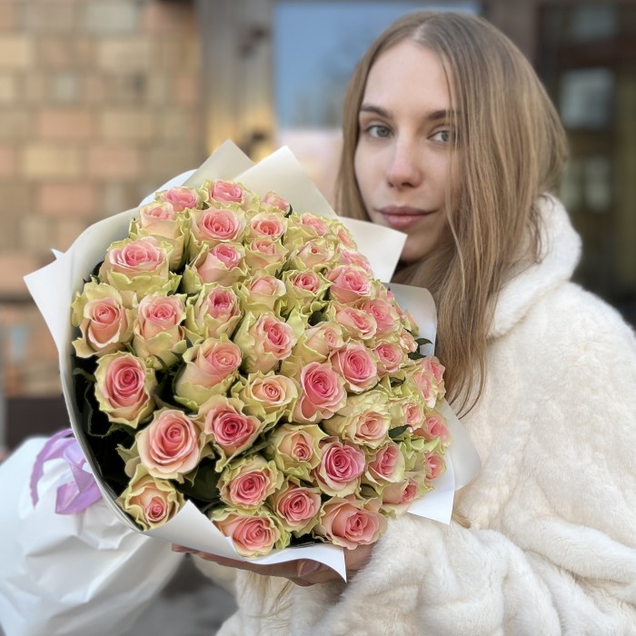 51 роза Топ - Гир 50 см