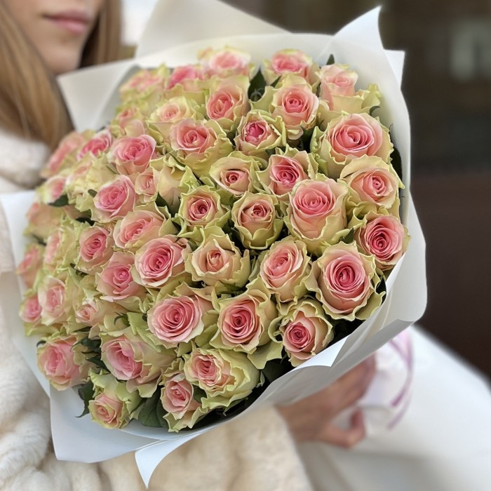 51 роза Топ - Гир 50 см