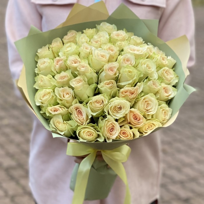 51 роза Киви