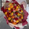 75 ярких роз