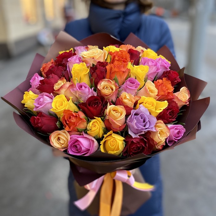 51 роза яркий микс