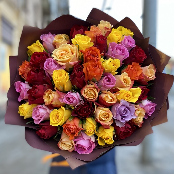 51 роза яркий микс