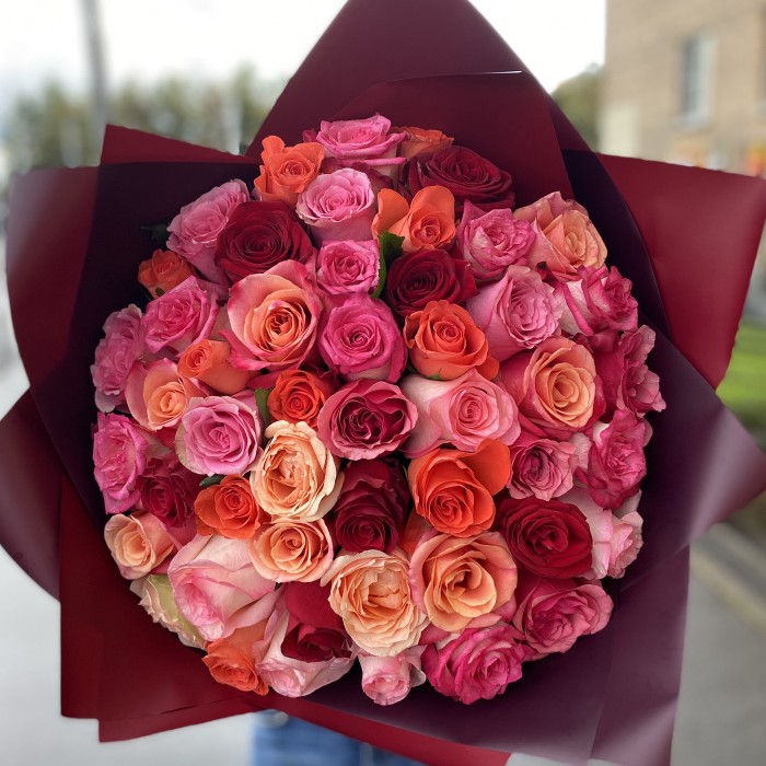 51 роза 60 см огненный микс