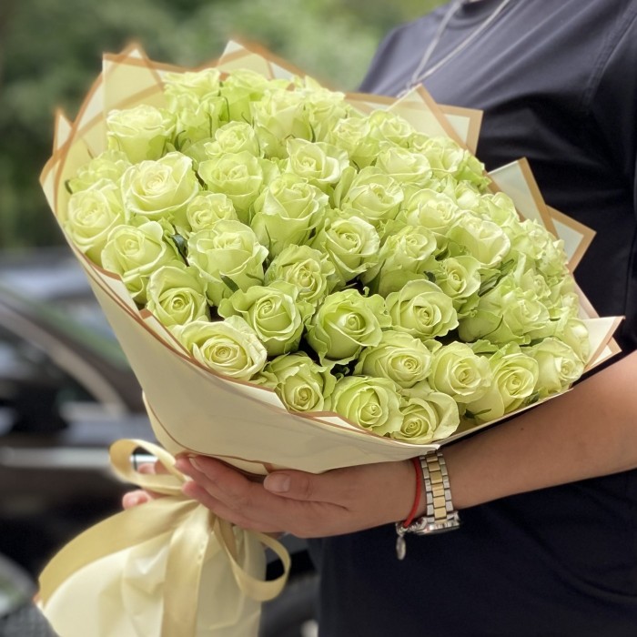 51 зеленая роза Ноель 40 см