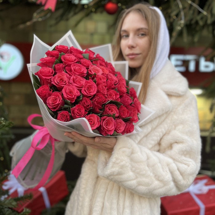 51 роза Такаци 50 см