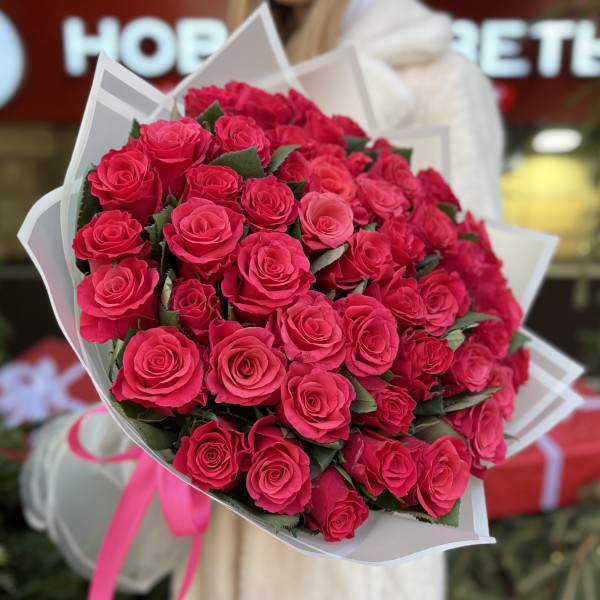 51 роза Такаци 50 см