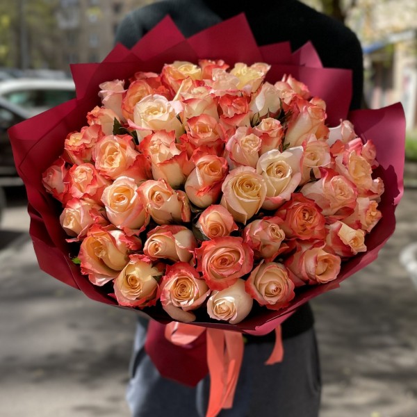 51 роза Кабаре