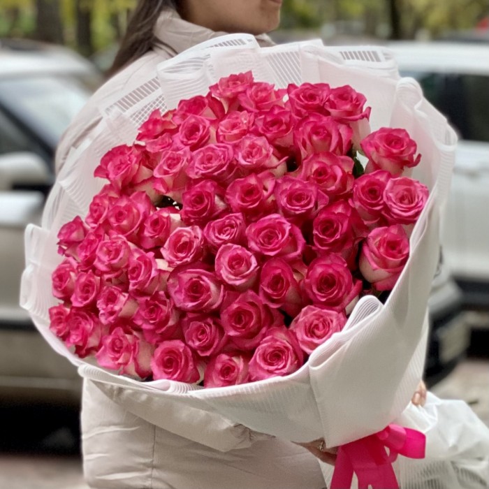 51 малиновo-белая роза Дабл Фэшн