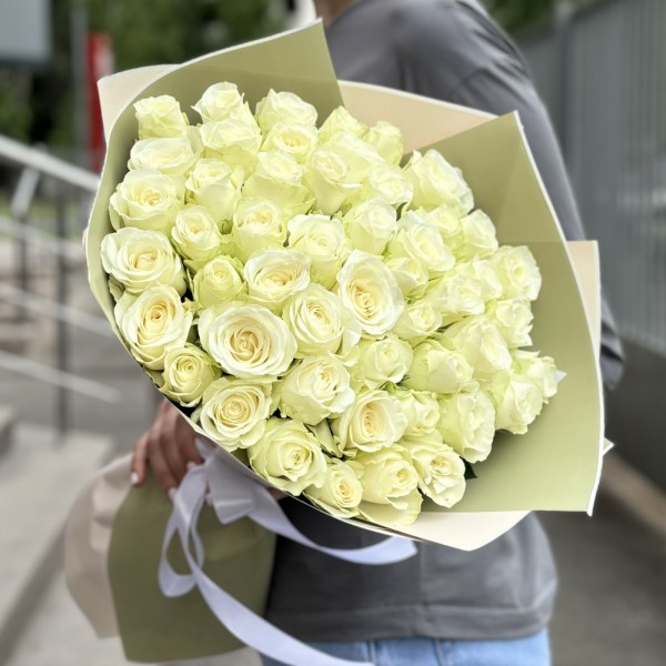 51 белая роза 50 см