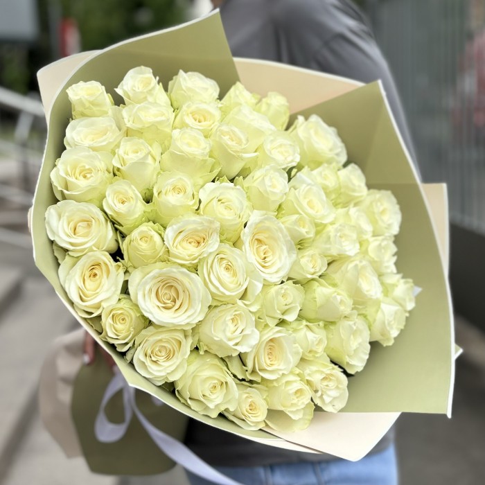 51 белая роза 50 см