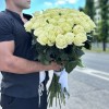 51 белая роза Мондиаль 80 см