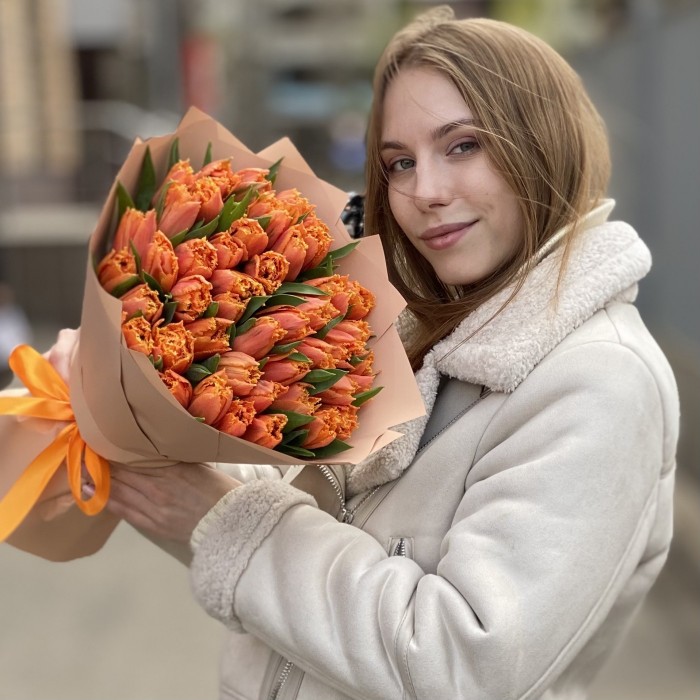 51 оранжевый махровый тюльпан Оранж пэшн