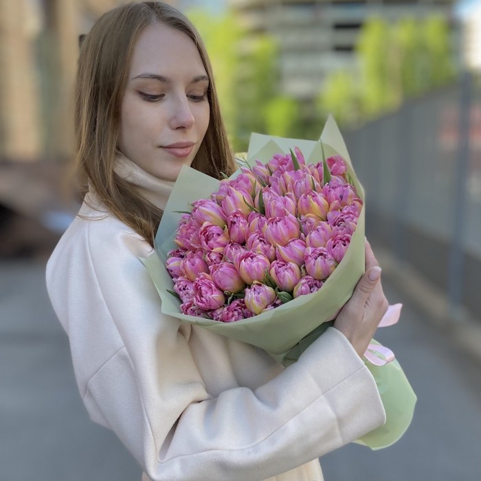 51 розовый пионовидный тюльпан Флеш Поинт