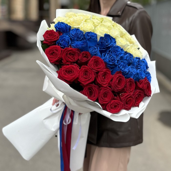 51 роза в букете День России