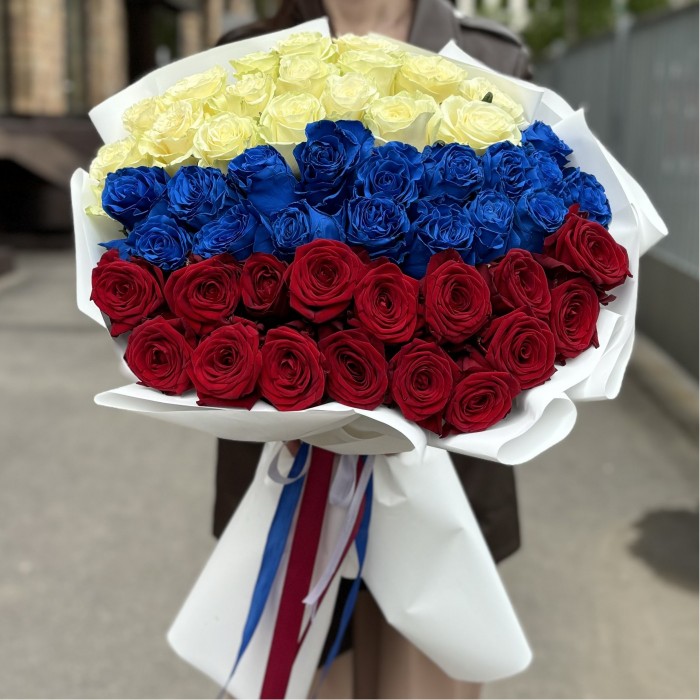 51 роза в букете День России