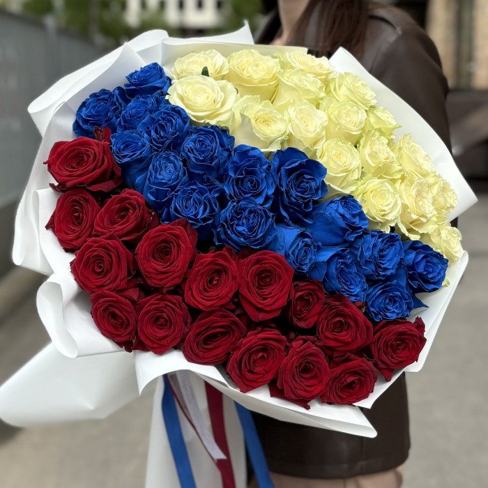 51 роза в букете День России